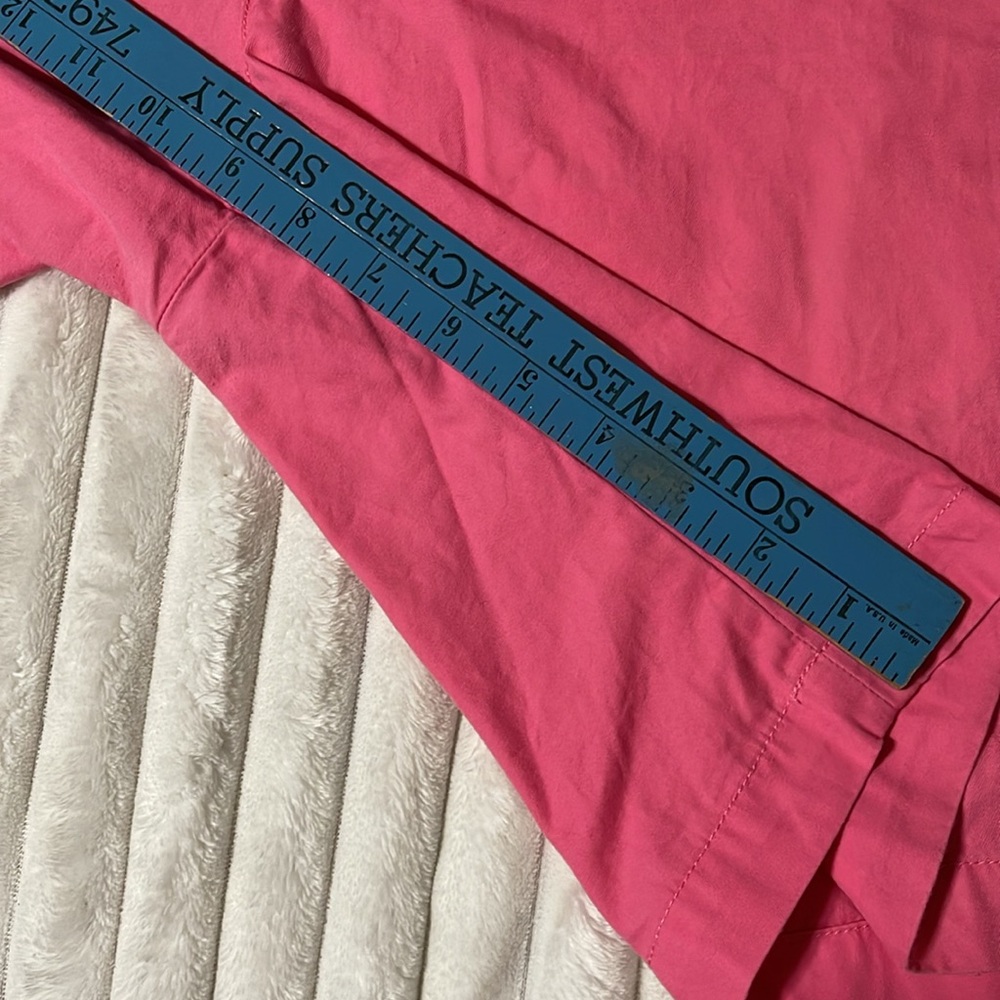 Vineyard Vines Pink Shorts | Size 33 - Picture 10 of 10